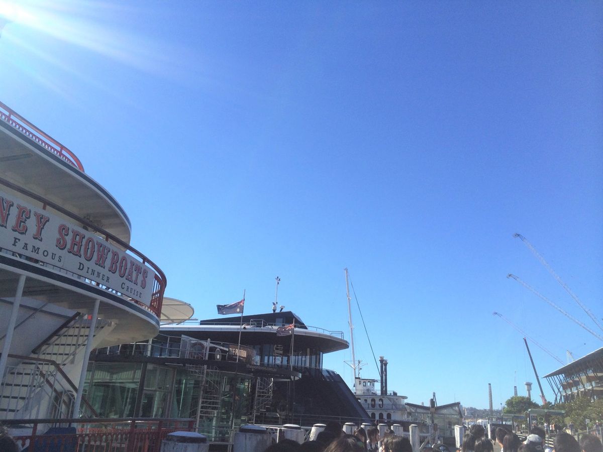 最終日夕食は、トワイライトディナークルーズで頂きました🤤
至れり尽くせりな...