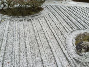 足利義政によって建立された慈照寺銀閣。
金閣と合わせて、相国寺の塔頭寺院な...