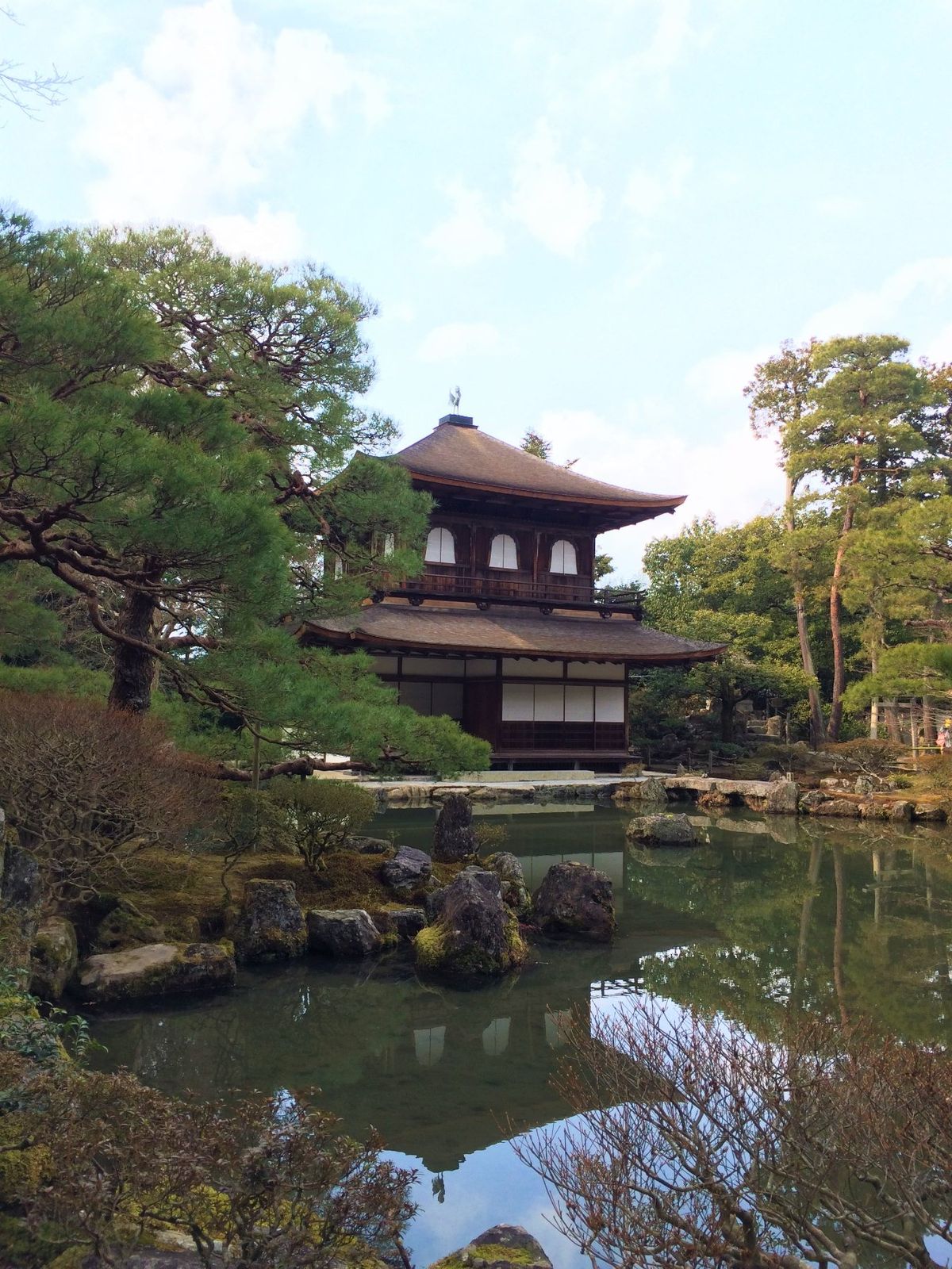 足利義政によって建立された慈照寺銀閣。
金閣と合わせて、相国寺の塔頭寺院な...