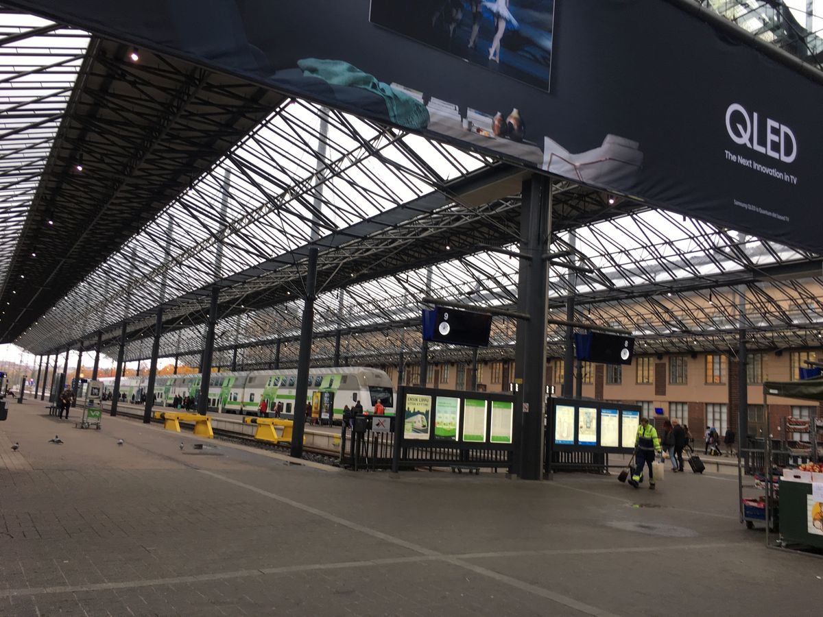 ヘルシンキ中央駅。
今回は空港近くのホテルだったので、毎日通勤笑
かなり楽...