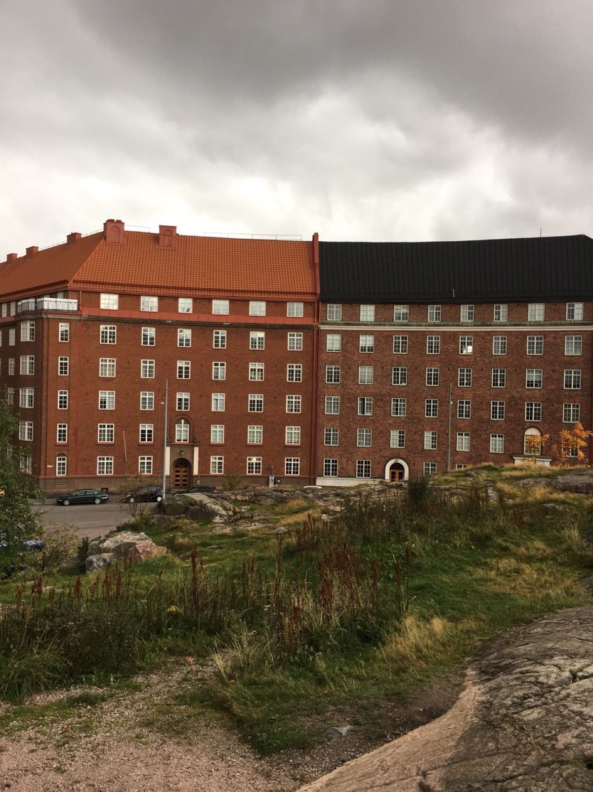 テンペリアウキオ教会。3枚目は入口、4枚目は上に登ってみました！
ちょうど...