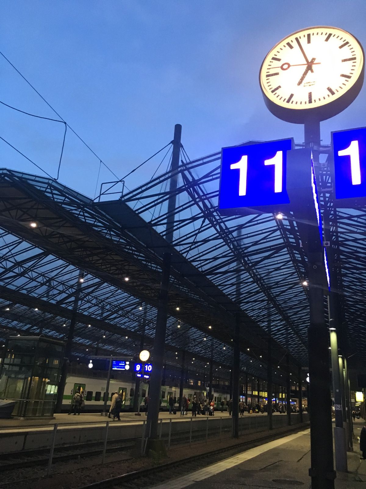 ヘルシンキ中央駅。
今回は空港近くのホテルだったので、毎日通勤笑
かなり楽...