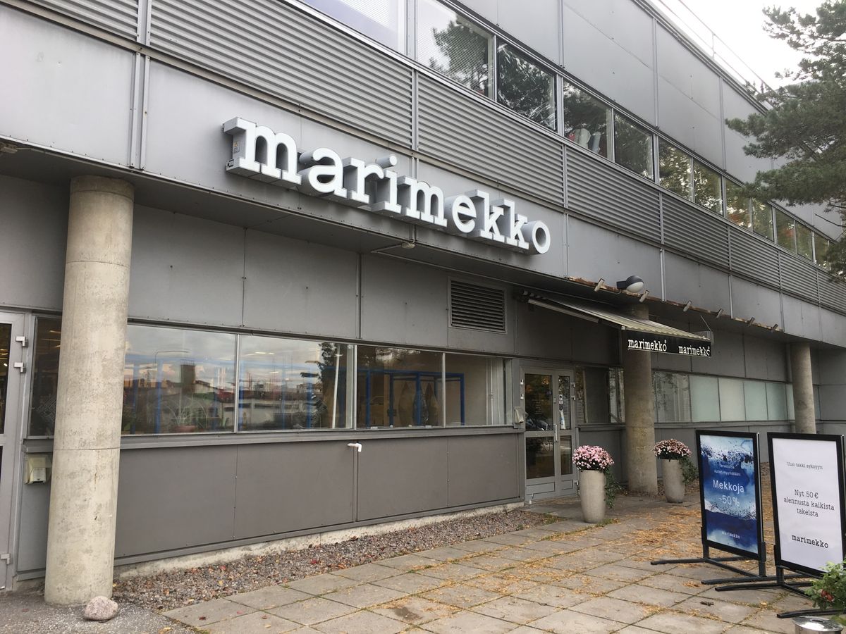 マリメッコファクトリーへ！
2回目だったので、道覚えてましたー！
見たこと...