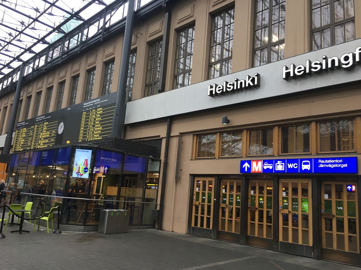 ヘルシンキ中央駅。
今回は空港近くのホテルだったので、毎日通勤笑
かなり楽...