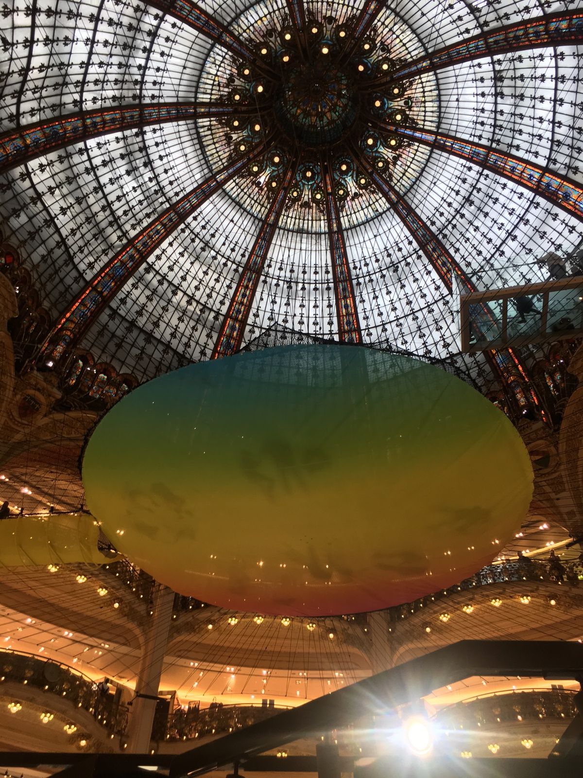 凱旋門、シャンゼリゼ通り、オペラ座、ギャラリーラファイエット。
特にオペラ...