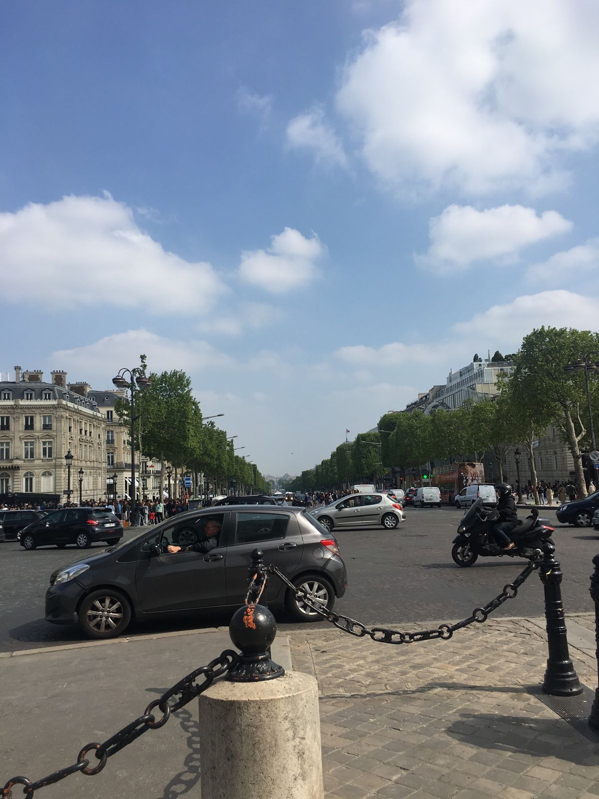 凱旋門、シャンゼリゼ通り、オペラ座、ギャラリーラファイエット。
特にオペラ...