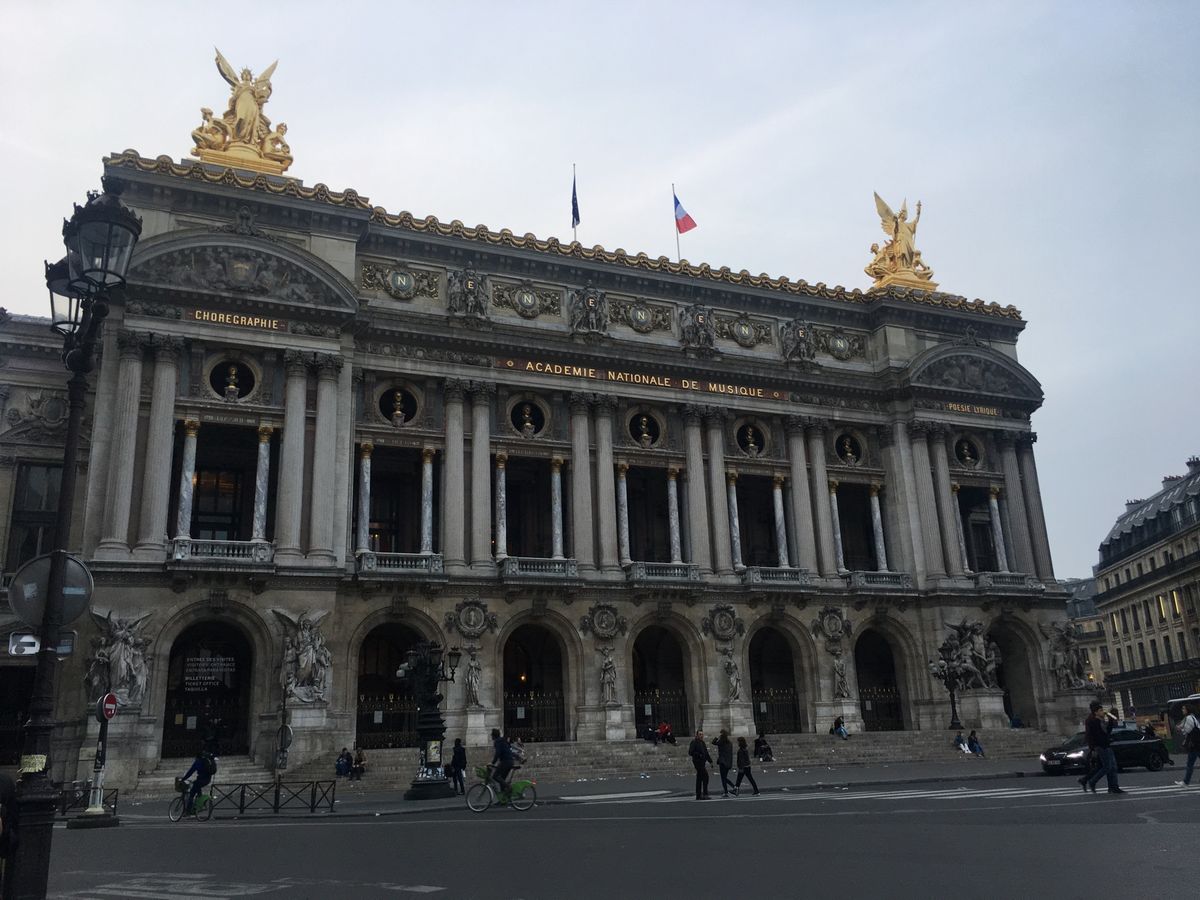 凱旋門、シャンゼリゼ通り、オペラ座、ギャラリーラファイエット。
特にオペラ...