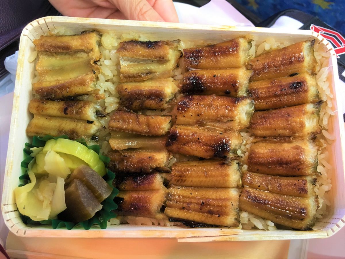 午前中、原爆ドームと平和記念資料館に行きました。
終戦記念日である8月15...