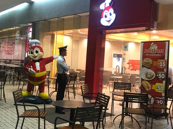 フィリピン・マニラ「AIR  ASIA」の写真