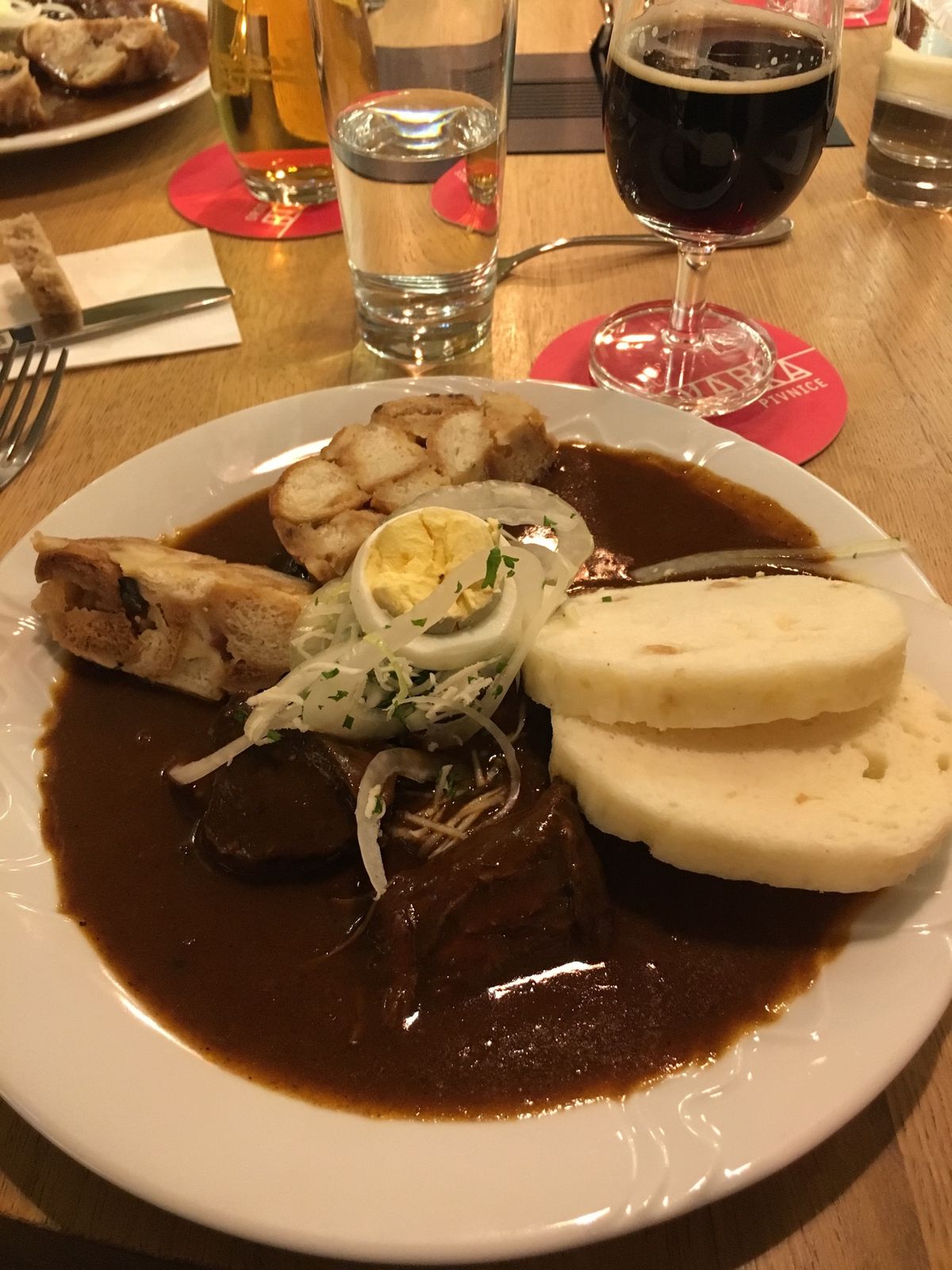 バドワイザーのはじまりとされてる工場にいきました！
チェコといえば、ビール...