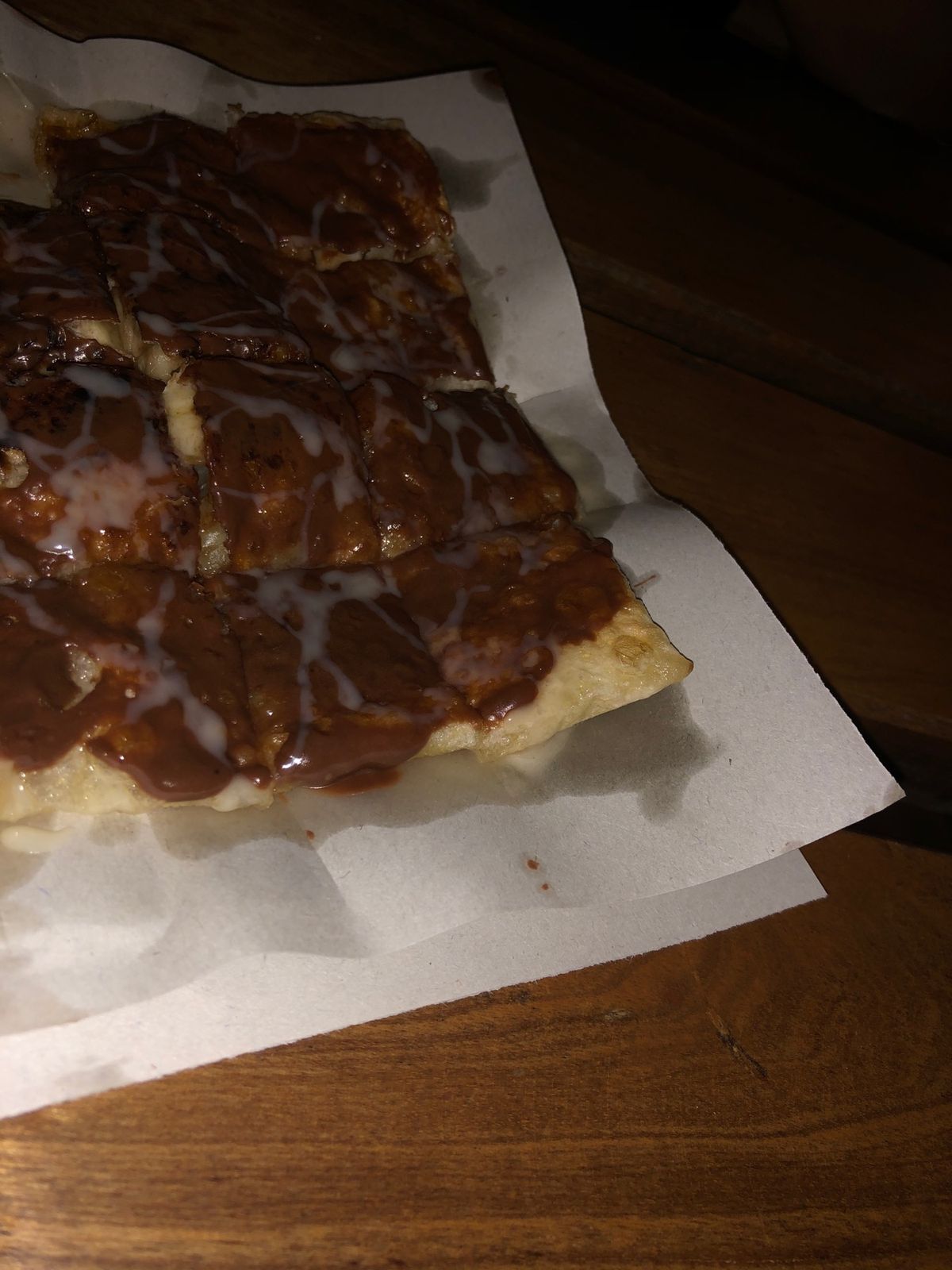 ①ホステルによく遊びにくる犬ちゃん
②バナナパンケーキ
③飲みすぎた夜
④...