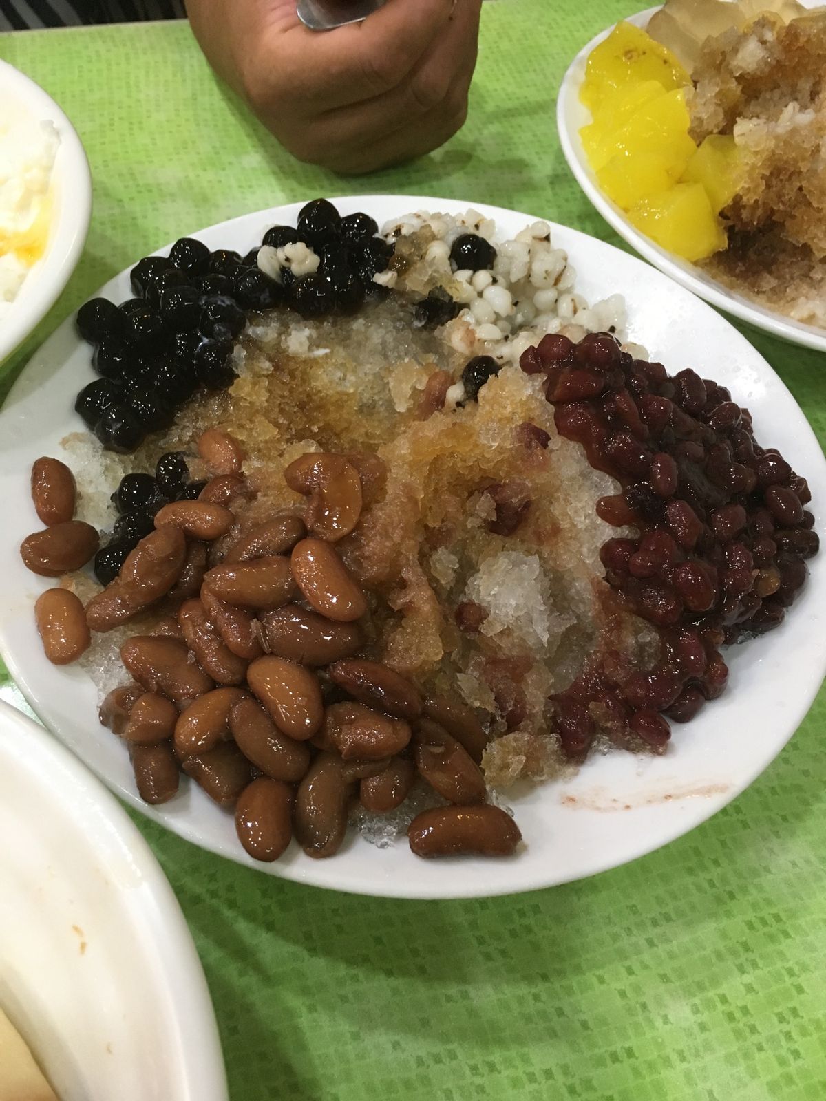 やっぱり台湾は何を食べても美味しかった！
前回は３月で行けなかったけれど、...