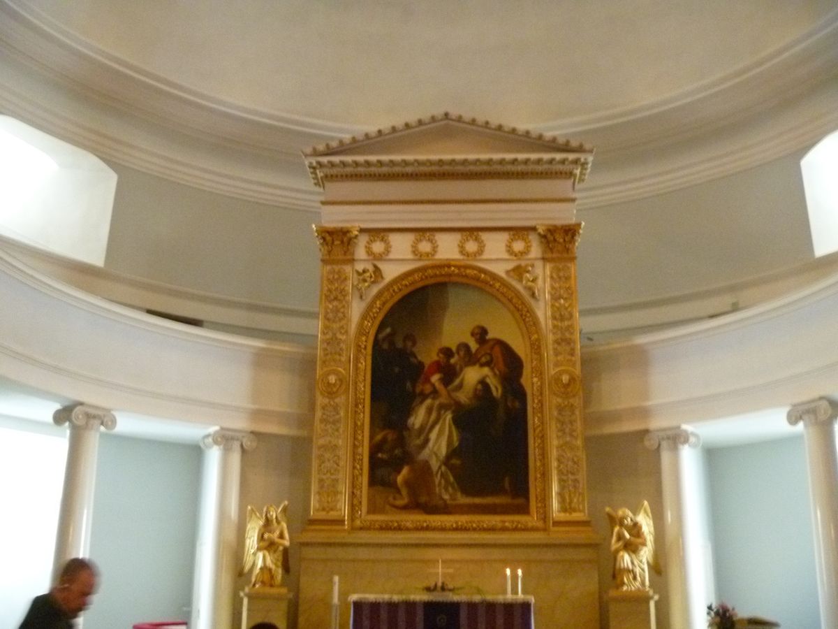 雪のヘルシンキ大聖堂。