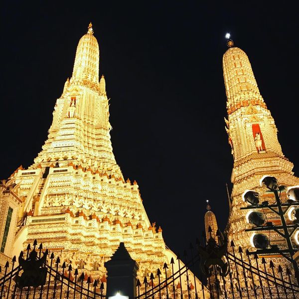 タイ・バンコク「hanging out day 🇱🇦🛫🇹🇭🛬 came to Bangkok 」の写真