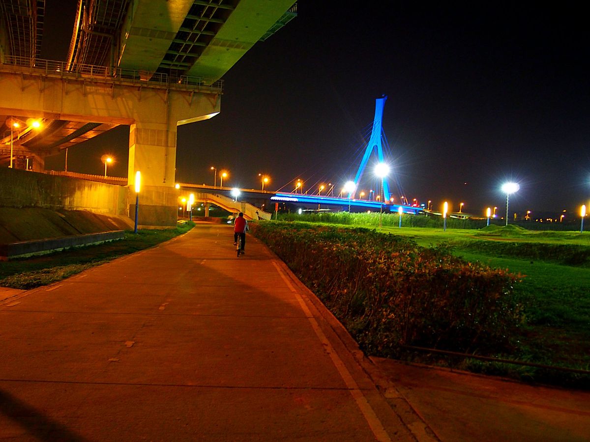 台北から淡水への日帰りサイクリング旅行
台北と淡水を結ぶサイクリングロード...