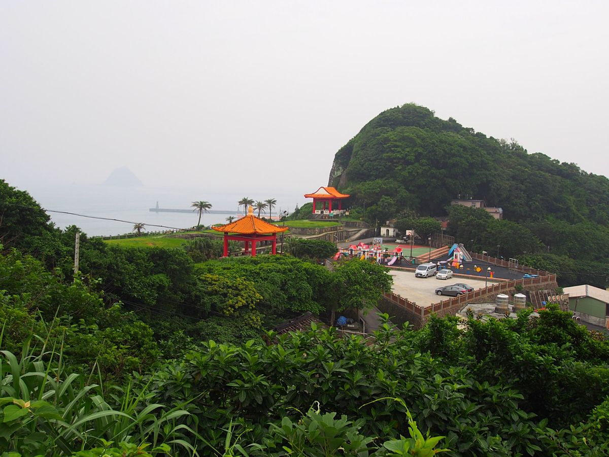 基隆
ここは台湾 最北端の街。
台湾で有数の貿易港があります。
台北周辺の...