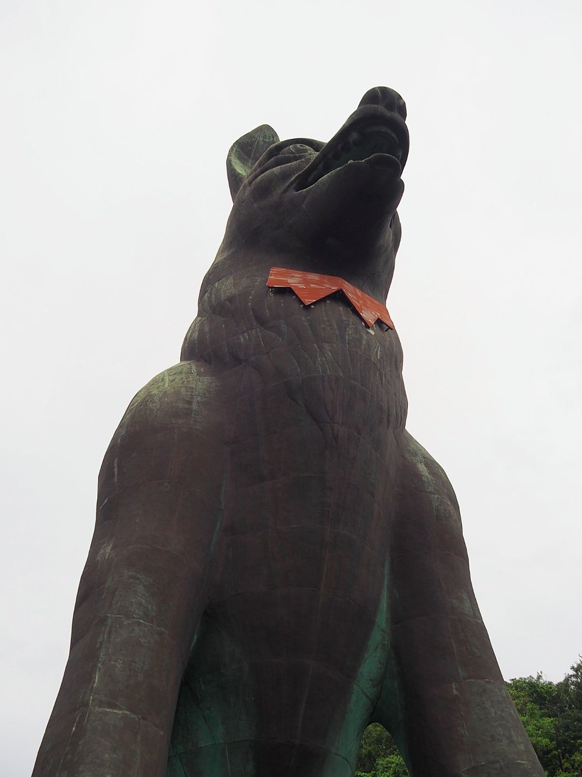 新北市石門区「十八王公廟」
台北からも割と近くにある、犬を祀っている寺🐶
...