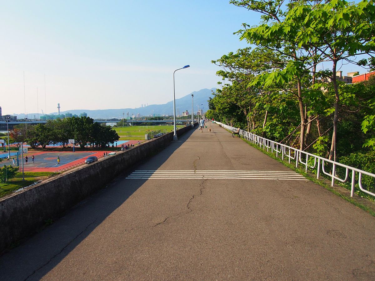 台北から淡水までの日帰りサイクリング旅行
台北の素晴らしいところのひとつ、...