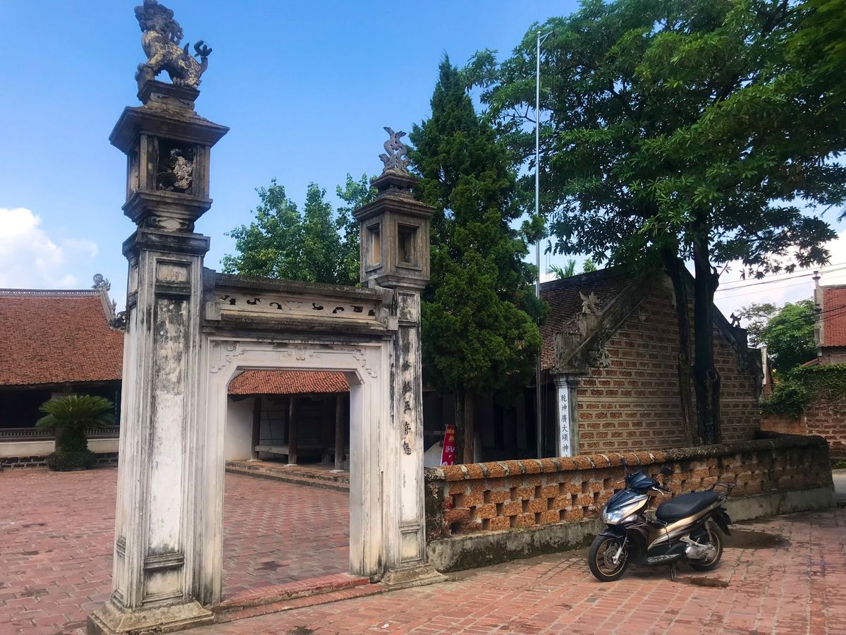 ドンラム
バヴィからほど近い小さな街。
パゴダや寺院が並び、コロナ以前は割...