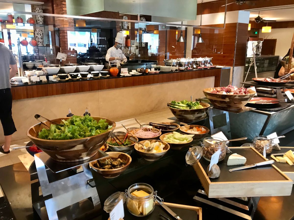 インターコンチネンタル ハノイウェストレイクの朝食

宿泊客はそれほど多く...