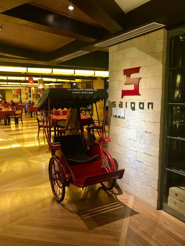 ベトナム・ハノイ「ベトナムハノイで暮らす日々　〜旅するように暮らしたい〜」の写真：Saigon レストラン
インターコンチ...