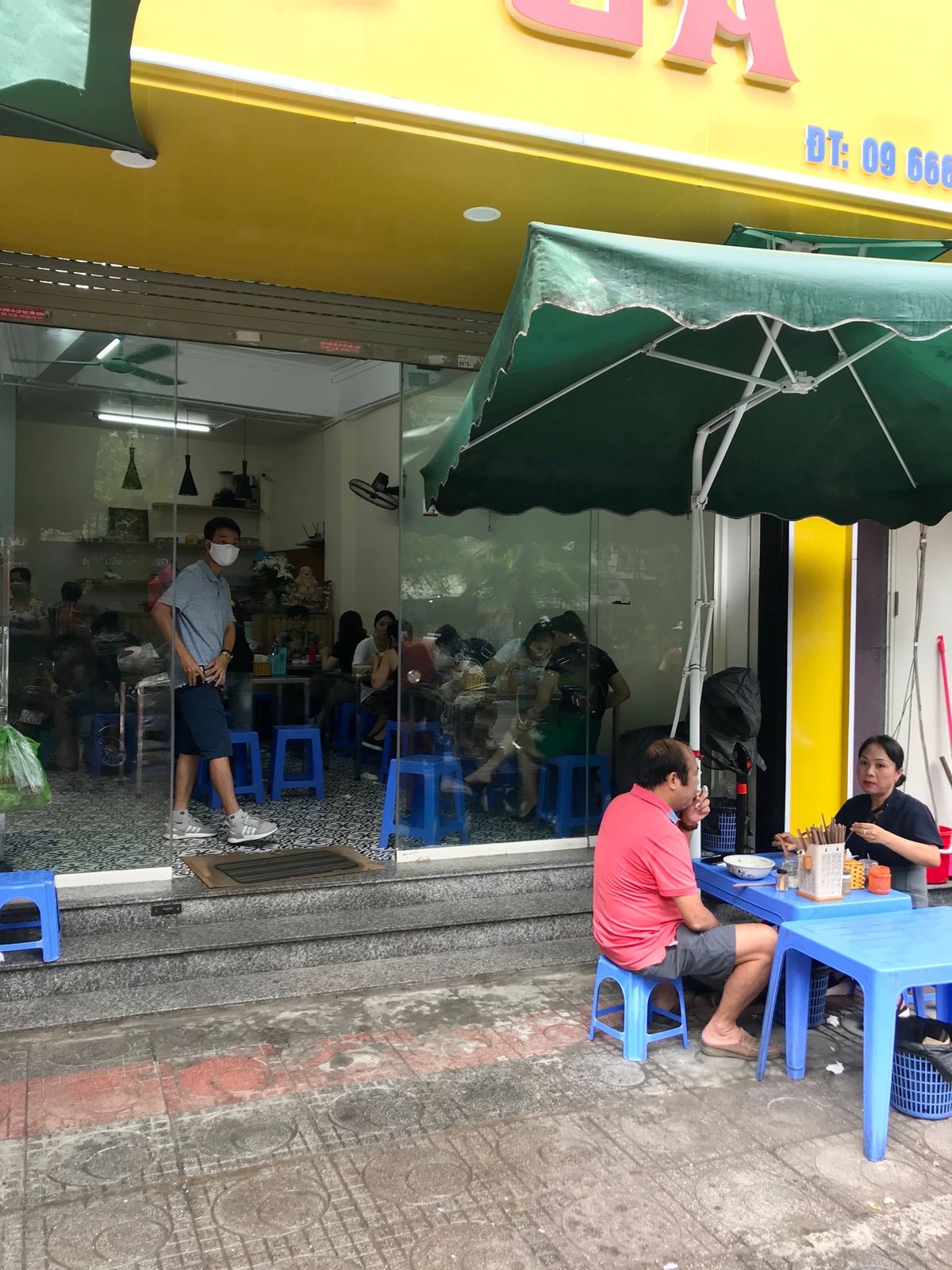 chuen pho ga
うちの近くの人気フォー屋さん。
最近はコロナのせ...