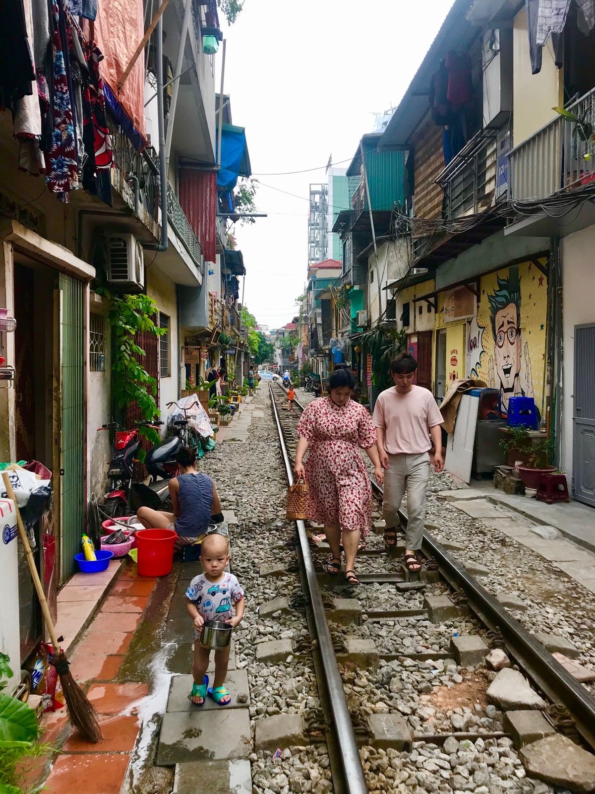 トレインストリート
ハノイの市内で人気の観光スポットだったトレインストリー...