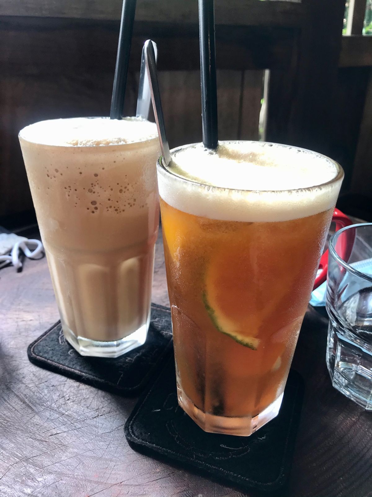 Tiny cafe
B52戦勝博物館の近くの小さな路地の中に見つけた素敵な...