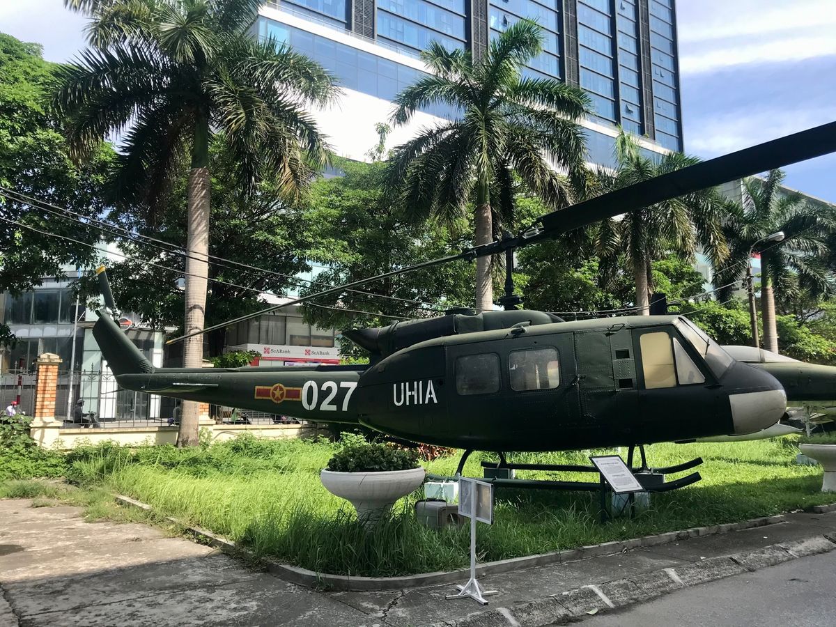 空軍博物館 in Ha Noi

ベトナム戦争の時のものを中心に、戦闘機や...
