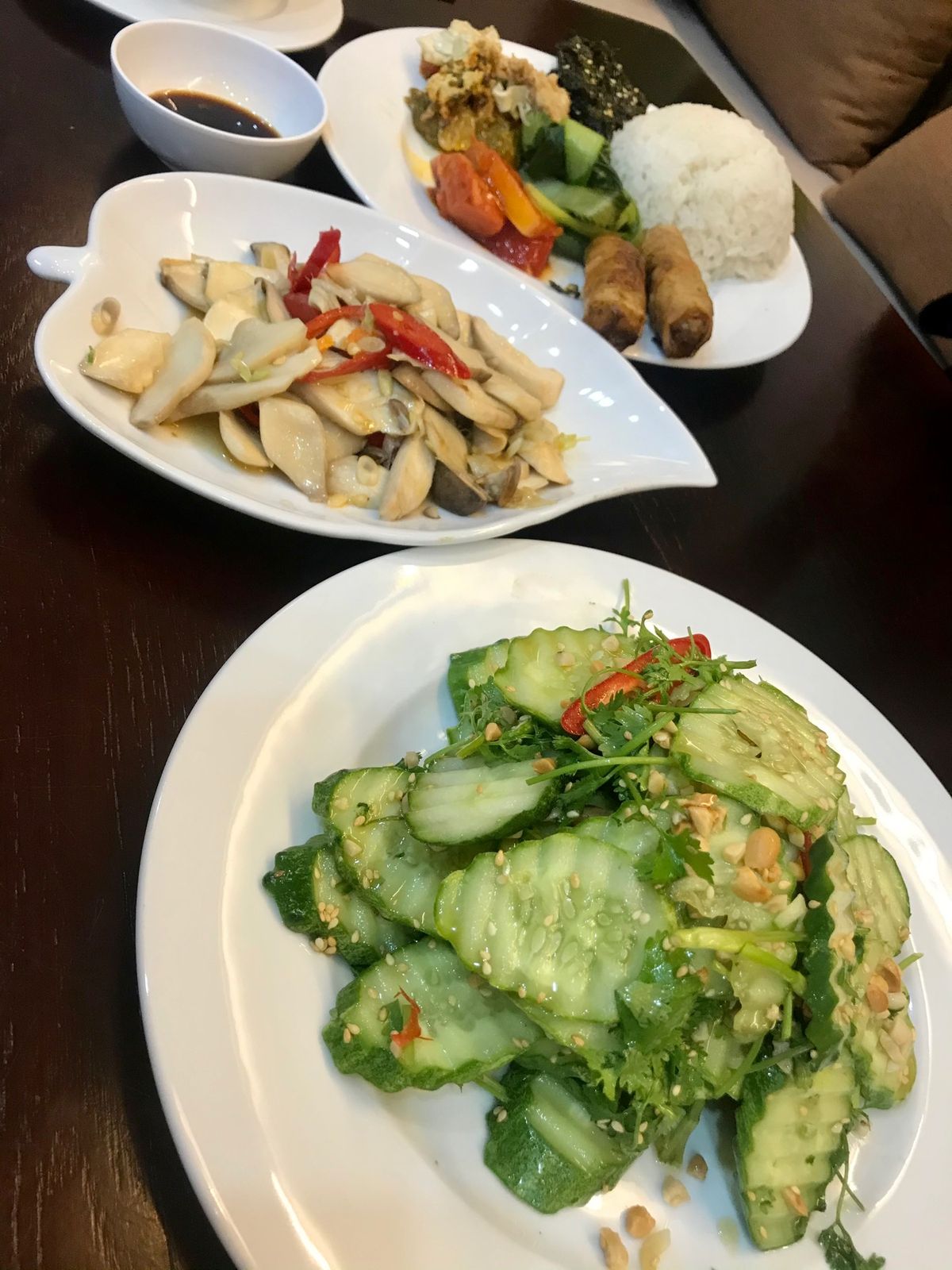 Com Chay Ha Thanh
うちの近所にあるベトナムヴィーガン料理...