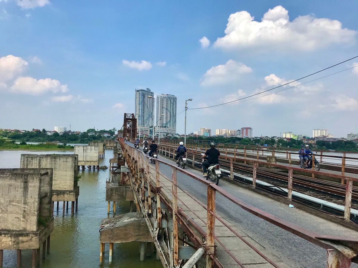 ロンビエン橋
1902年に当時ベトナム統治していたフランスが、ハノイとハイ...