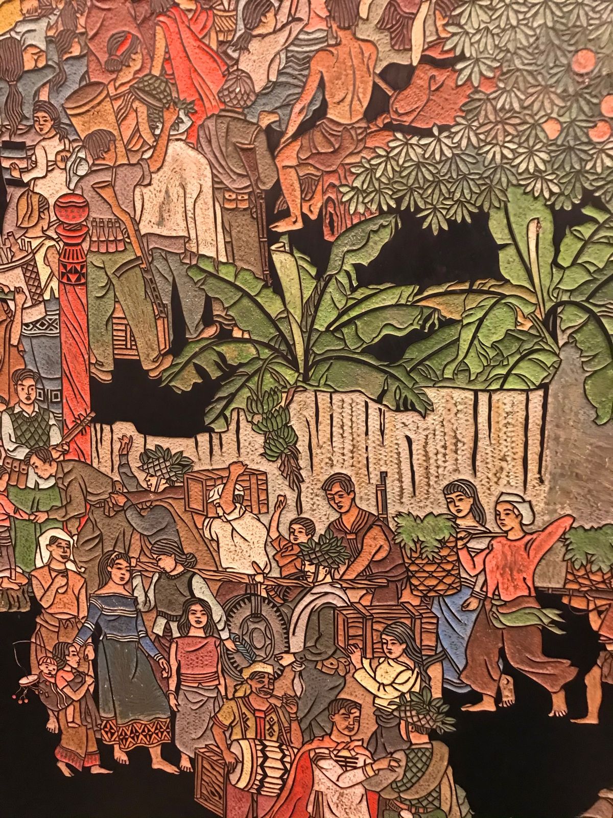 ベトナム美術博物館
自宅の近所にあり歩いて行ける美術博物館。
ベトナムらし...