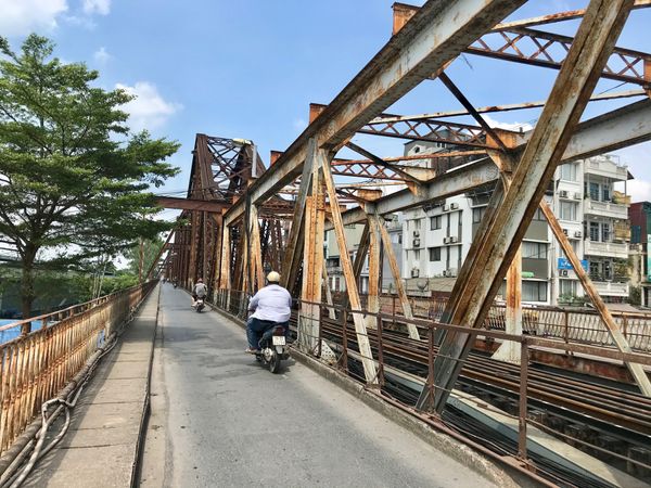 ベトナム・ハノイ「ベトナムハノイで暮らす日々　〜旅するように暮らしたい〜」の写真：ロンビエン橋
1902年に当時ベトナム統...