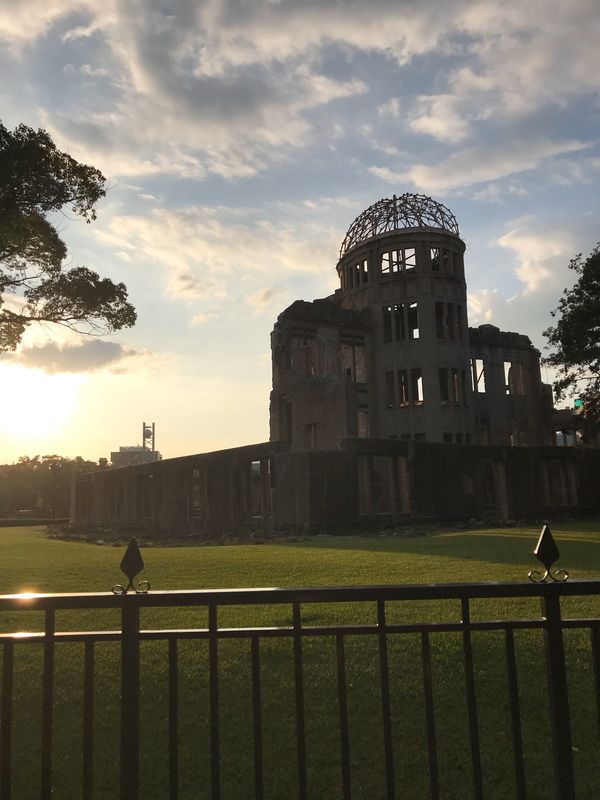 日本・広島「hanging out day 🇯🇵🚴‍♂️came to 広島」の写真