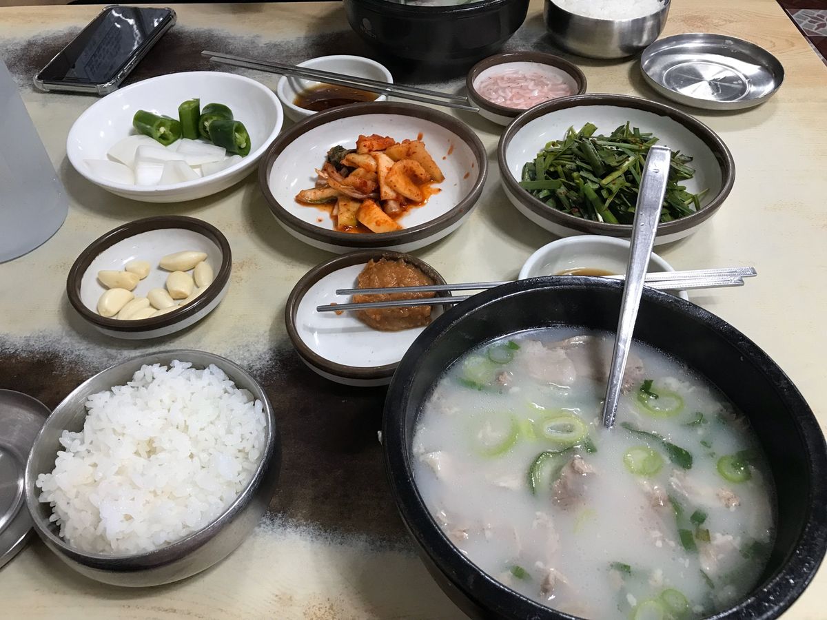 DAY2
朝ごはんは西面へデジクッパを食べに。
その後パワースポットの海東...