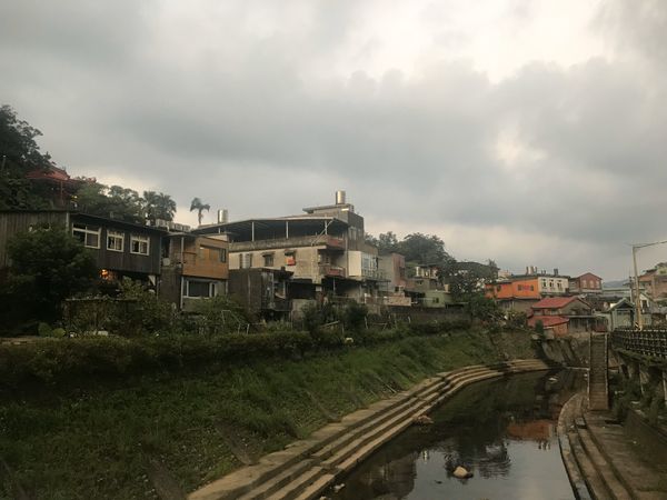 台湾・台北「台北個人旅行2泊3日」の写真：DAY2
文湖線というモノレールに乗り、...