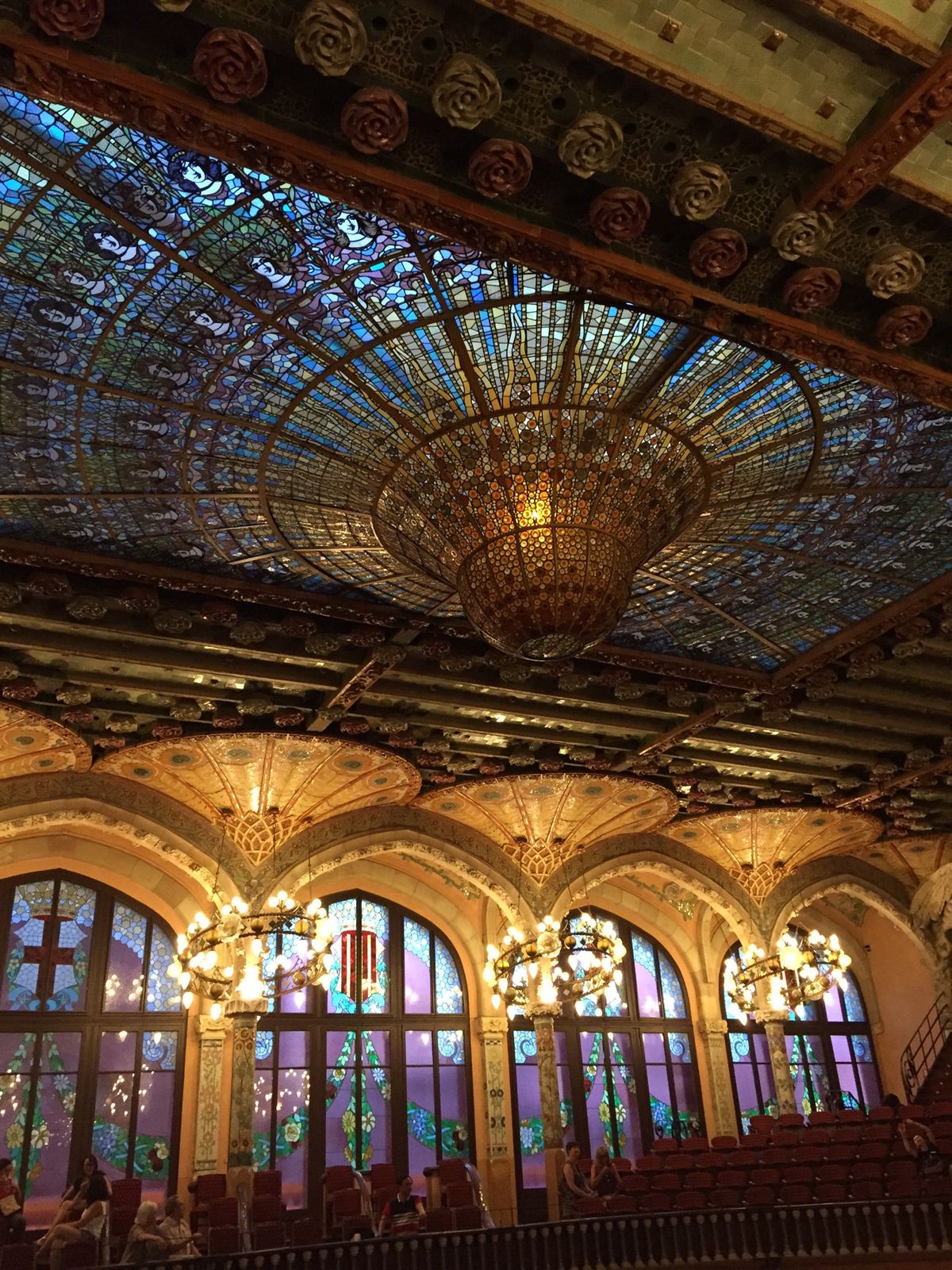 DAY3
カタルーニャ音楽堂にて事前にチケットを買っておいた念願のフラメン...