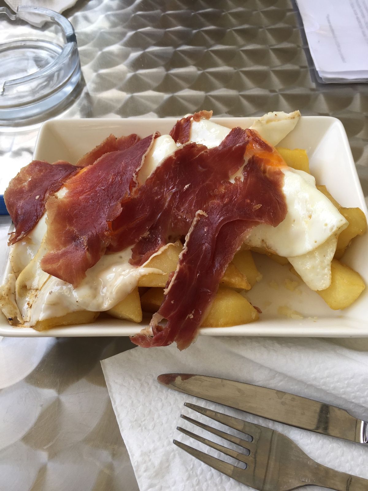 DAY3
サンパウ病院へ。
第1日曜日で確か無料開放されていました。
ゆっ...