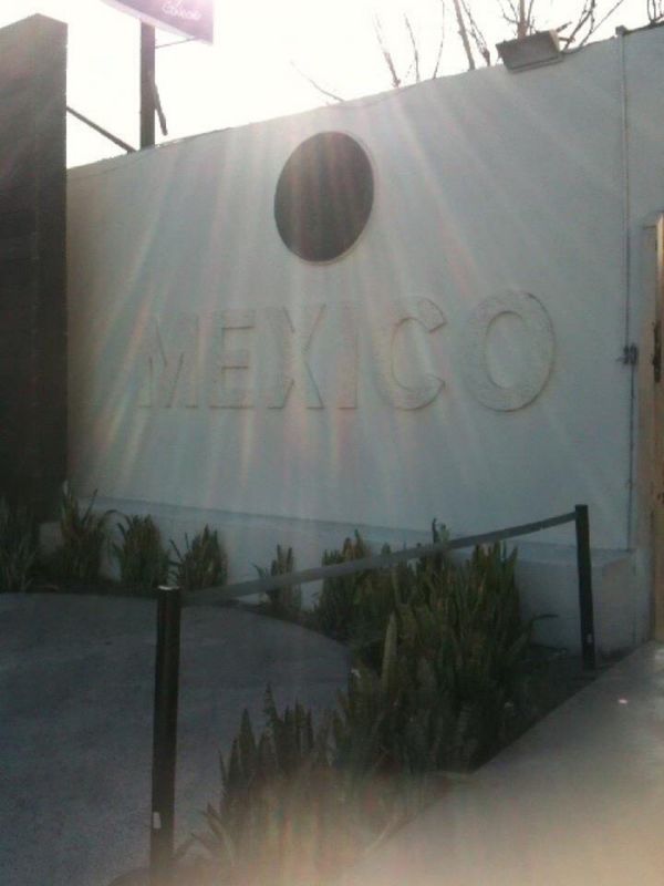 メキシコ・ティファナ「hanging out day 🇯🇵🛫🇺🇸🛬 🇲🇽🚘came to Tijuana」の写真