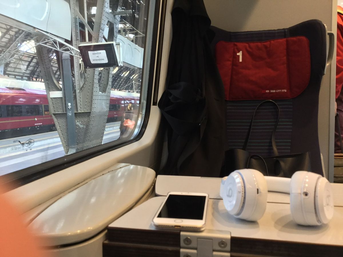 サローネでもICTを駆使した展示が多くなってきました。ミラノ中央駅からチュ...