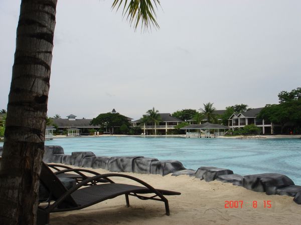 フィリピン・セブ島「hanging out day 🇯🇵🛫🇵🇭🛬 came to Cenu Island」の写真