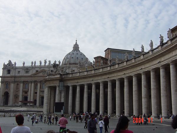 聖庁 (バチカン市国)・バチカン市国「hanging out day 🇮🇹🚶‍♂️🇻🇦🚶‍♂️came to Vatican」の写真