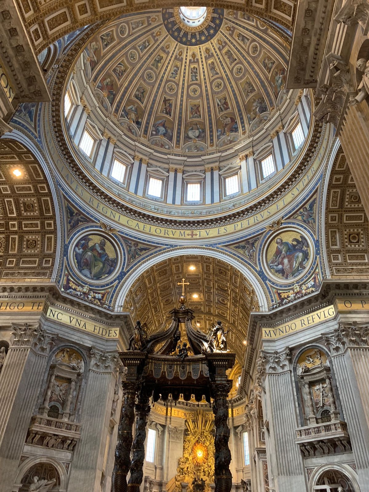 サン・ピエトロ大聖堂は空気感が違う感じがしました！
ミケランジェロのピエタ...