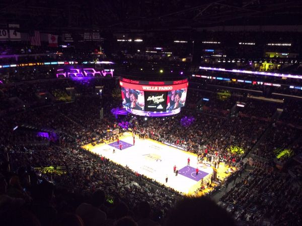 アメリカ(米国)・サンフランシスコ「✈︎2015アメリカ旅行🇺🇸」の写真：🏀ステープルスセンター.
レイカーズの試...