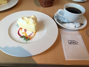 🍴🍰ルタオ
ルタオのカフェでケーキ🍰♡.
