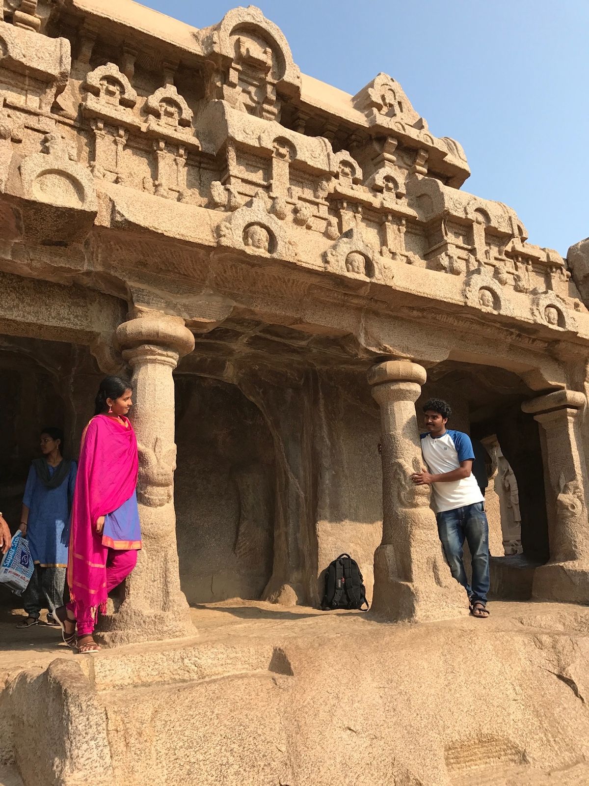 人々を眺めるのが面白くて飽きなかったです。日本人と写真を撮りたがるので、さ...