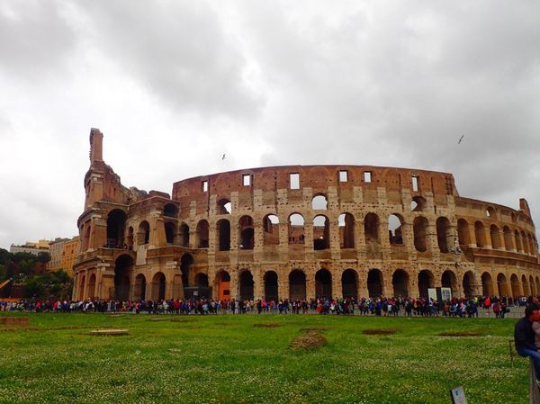 イタリア・ローマ「イタリア旅行」の写真：ローマ
コロッセオ、フォロ・ロマーノ、パ...