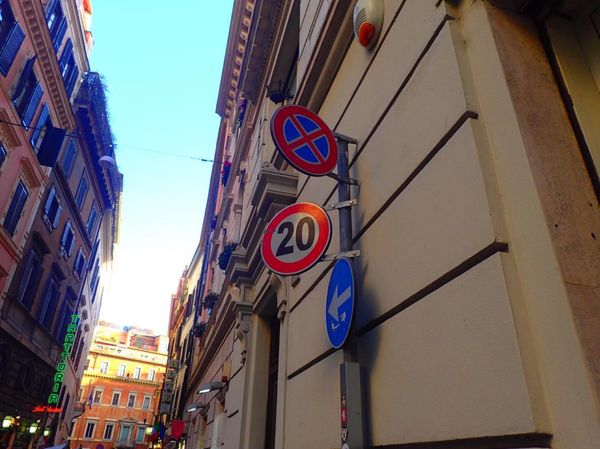 イタリア・ローマ「イタリア旅行」の写真：ローマ
可愛い看板たち