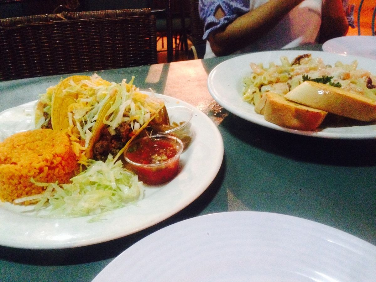 Santa Fe はホテルランク自体は低いものの、
海岸に近く海沿いで食べ...