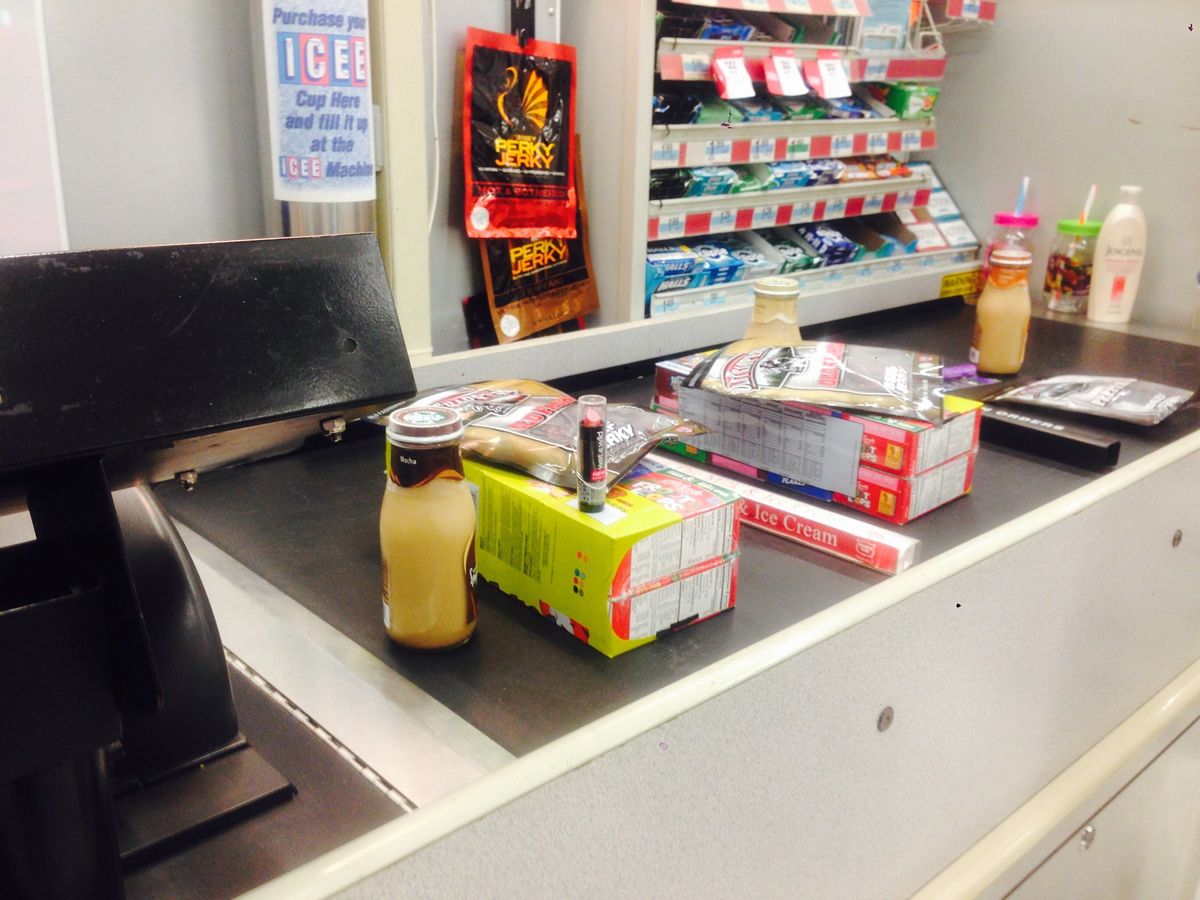 トロリーは今も変わらず運行している感じ安心します。

Kマート、まじコスト...